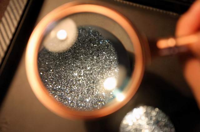 稀土 拿走中国48亿投资后,转身想卖稀土给美国,遭俄罗斯强烈反对