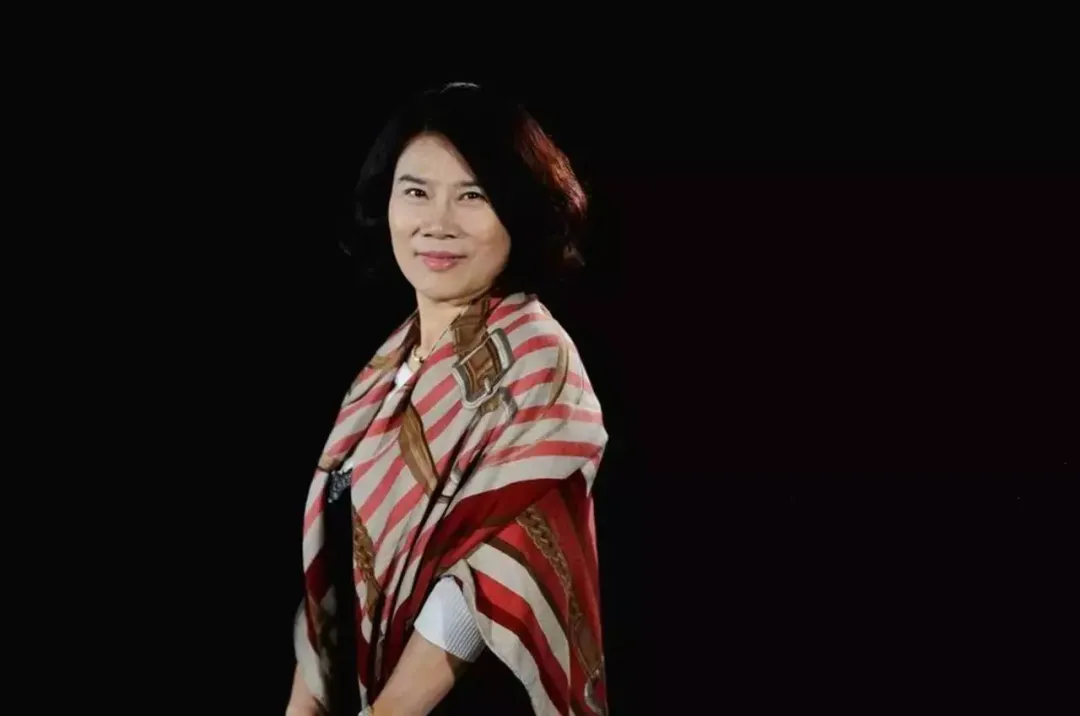 董明珠 董明珠被踢出族谱，我却丝毫不同情她