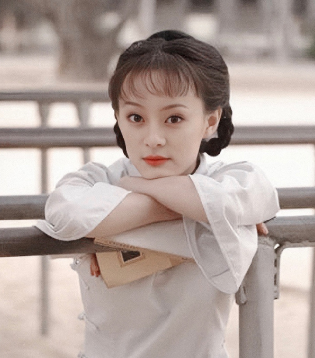 孙俪|12岁遭父亲弃，21岁走红，29岁嫁给活宝老公，今结婚10年仍恩爱