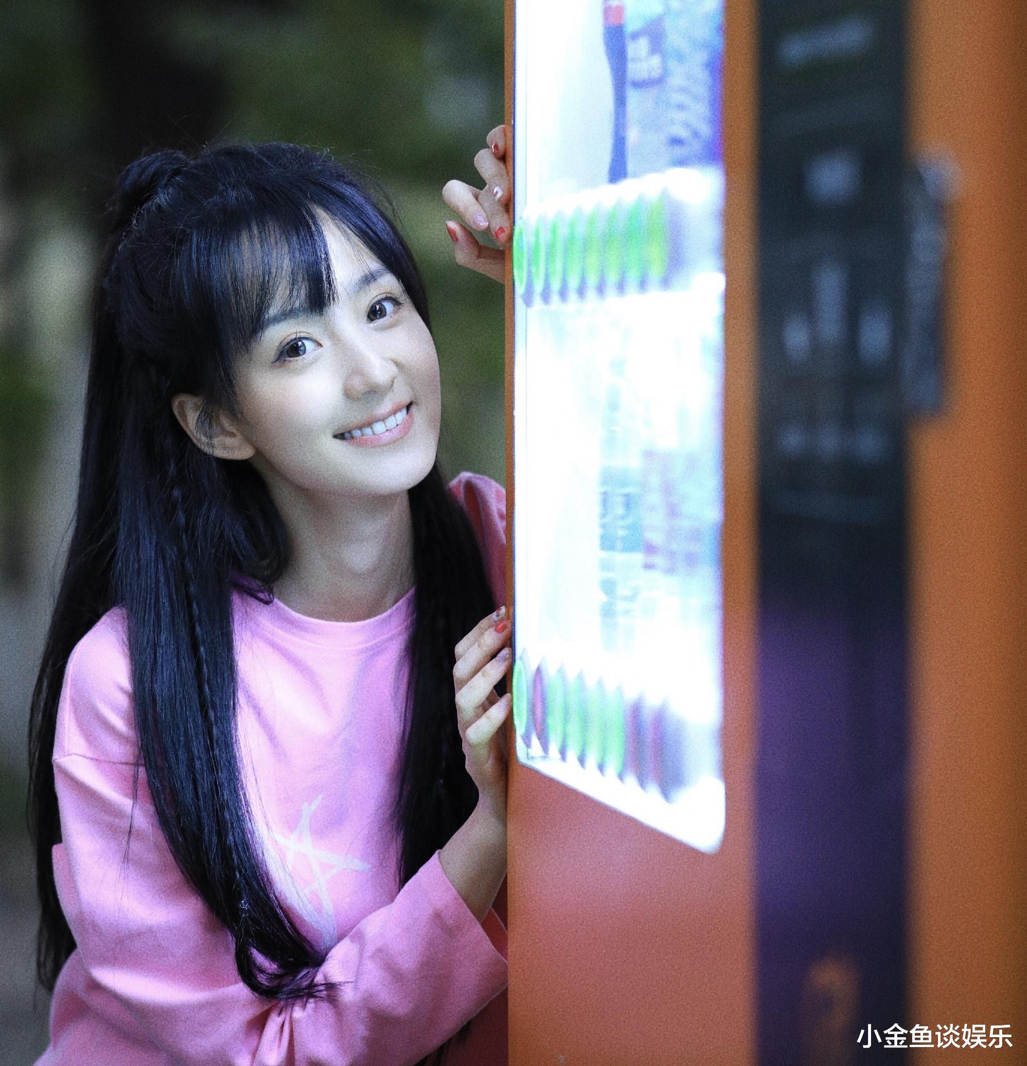 许晓诺|全网都在黑的《完美假期》“血莲花”许晓诺,这次真的红了!