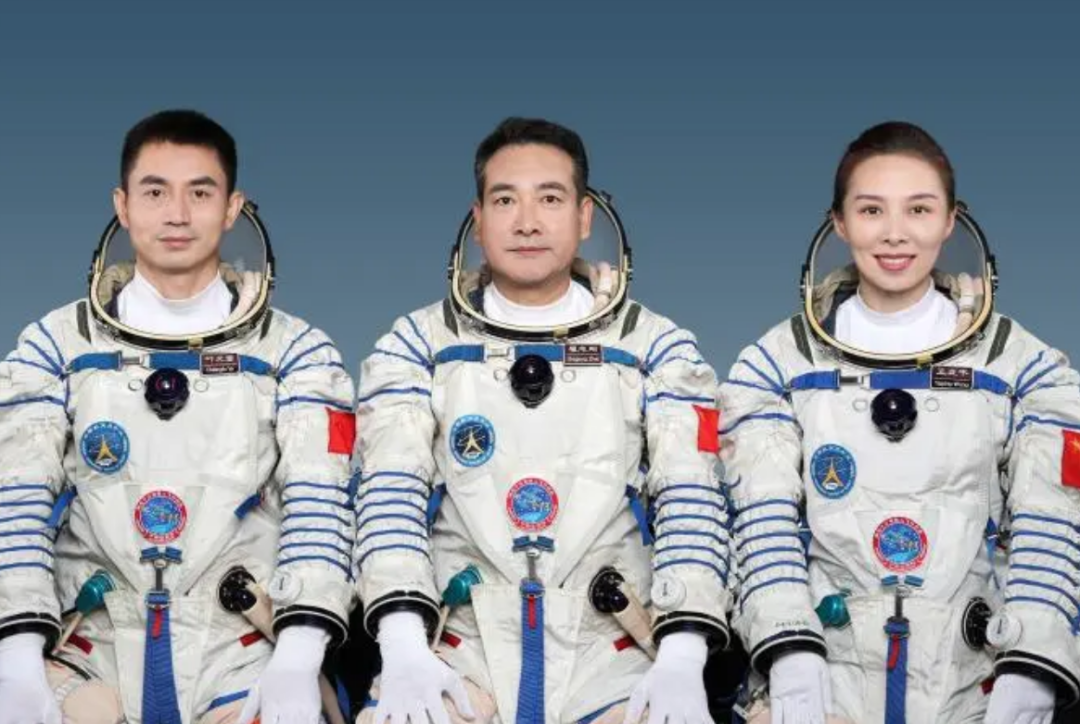 太空厕所“演变史”:神舟13号航天员在太空住6个月,怎么如厕?
