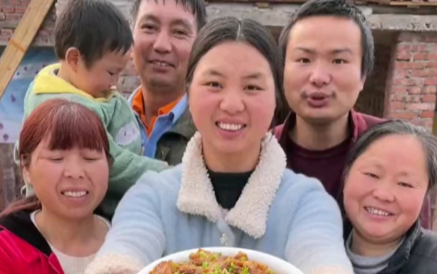 盗版|网传牛爱芳已辞退“父母”，将有演员加入，网友：换新剧本了