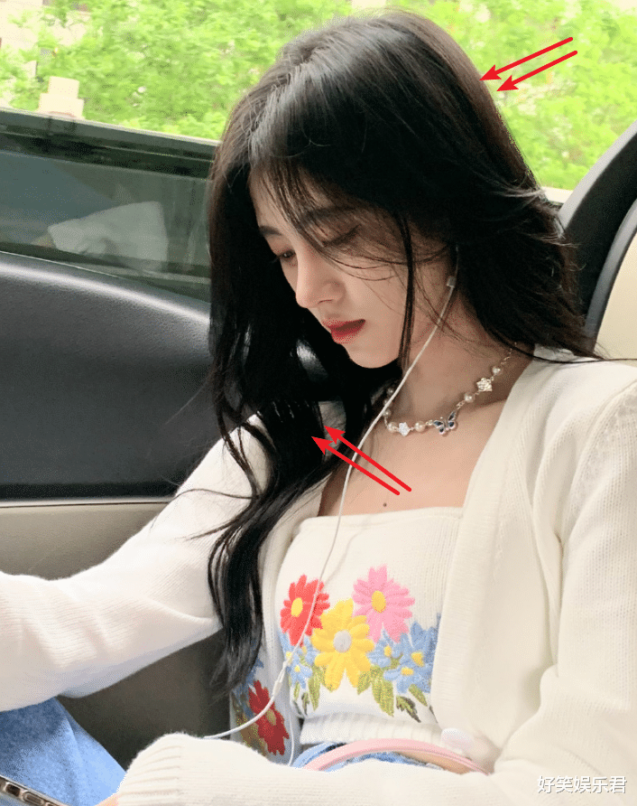 鞠婧祎|鞠婧祎五一库存曝光，背影大秀巴掌腰，坐在车窗边真实发量看呆了