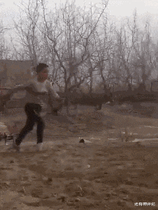 资产负债表 为什么有的人一千块都拿不出来,还觉得二三十万是小钱,网友:你报我身份证号吧