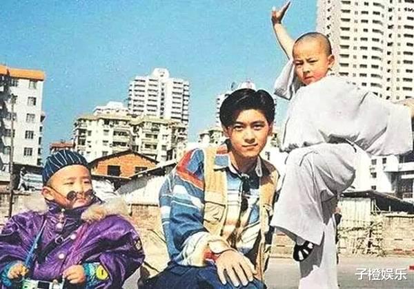 释小龙|“三无演员”释小龙，一名童星的娱乐圈堕落史