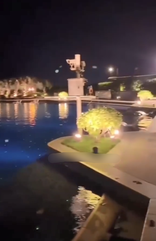 丝芙兰 女网红过度减肥瘦成皮包骨，穿泳衣秀身材胸前肋骨清晰可见