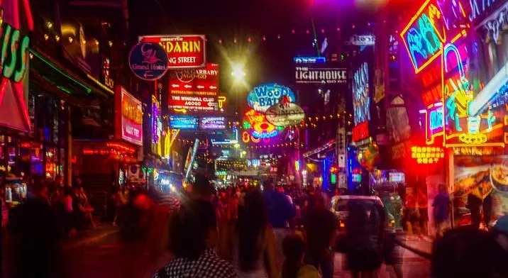 |38岁女星自曝无性禁欲生活：克制欲望的人生，爽爆了！