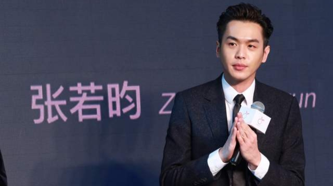 张若昀|张若昀正式起诉父亲张健，代签1.4亿合约，一分钱他都没有收