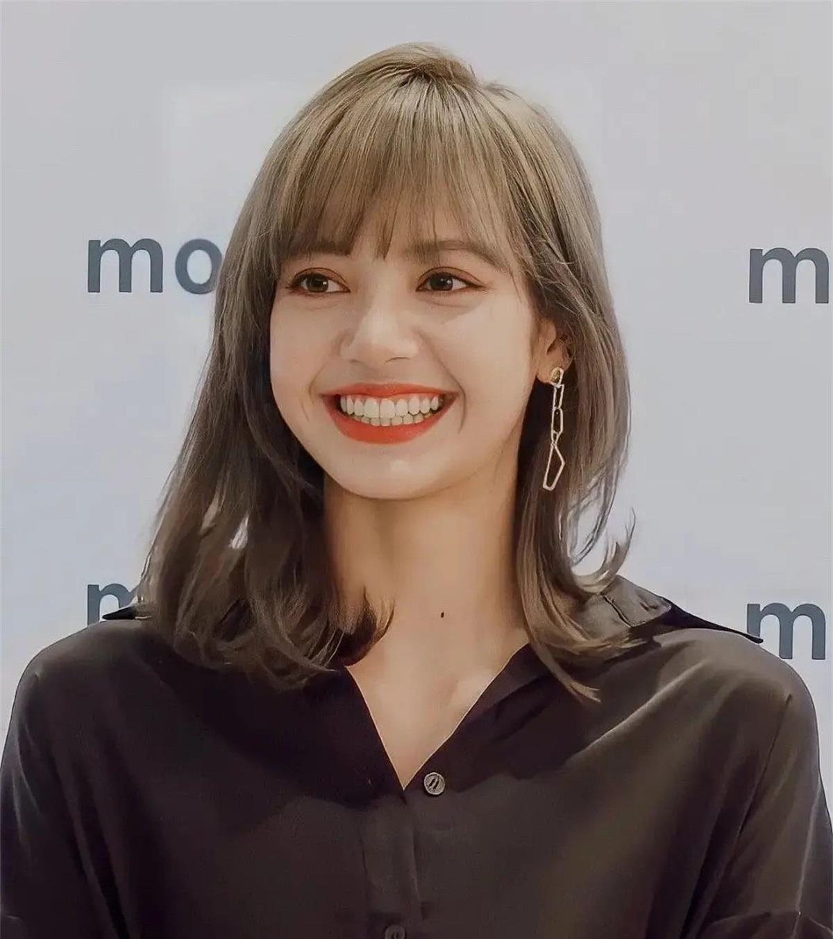 lisa|BLACKPINKLisa为自己的辫子引起的争议，向粉丝道歉！