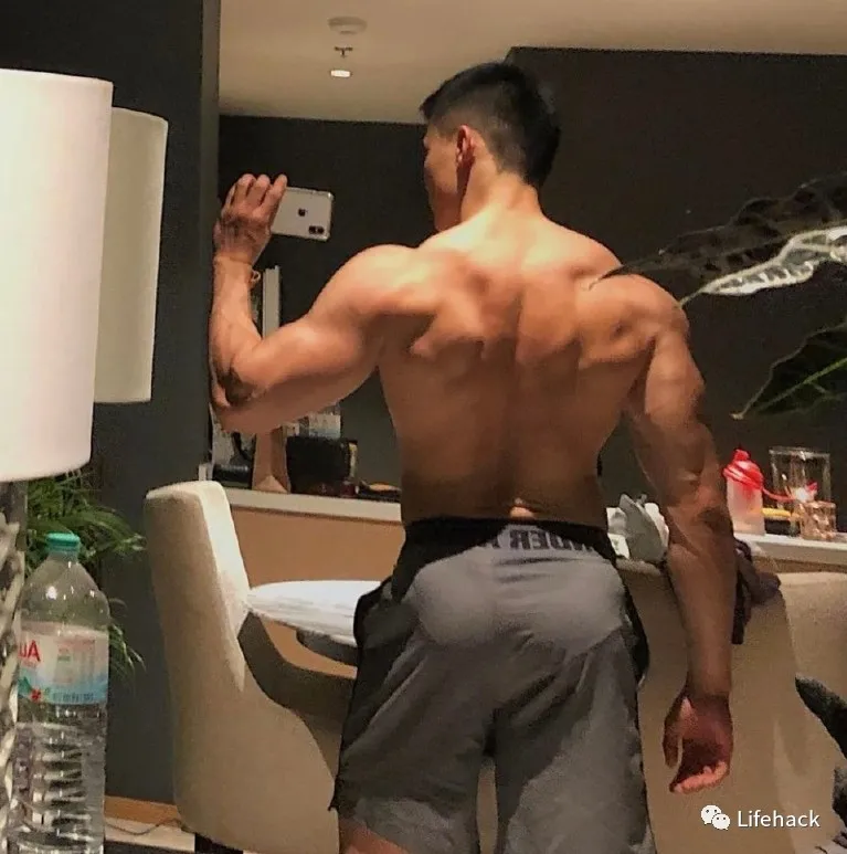 范丞丞|范丞丞肌肉线条被粉丝吹上天！网友怒了：就这....