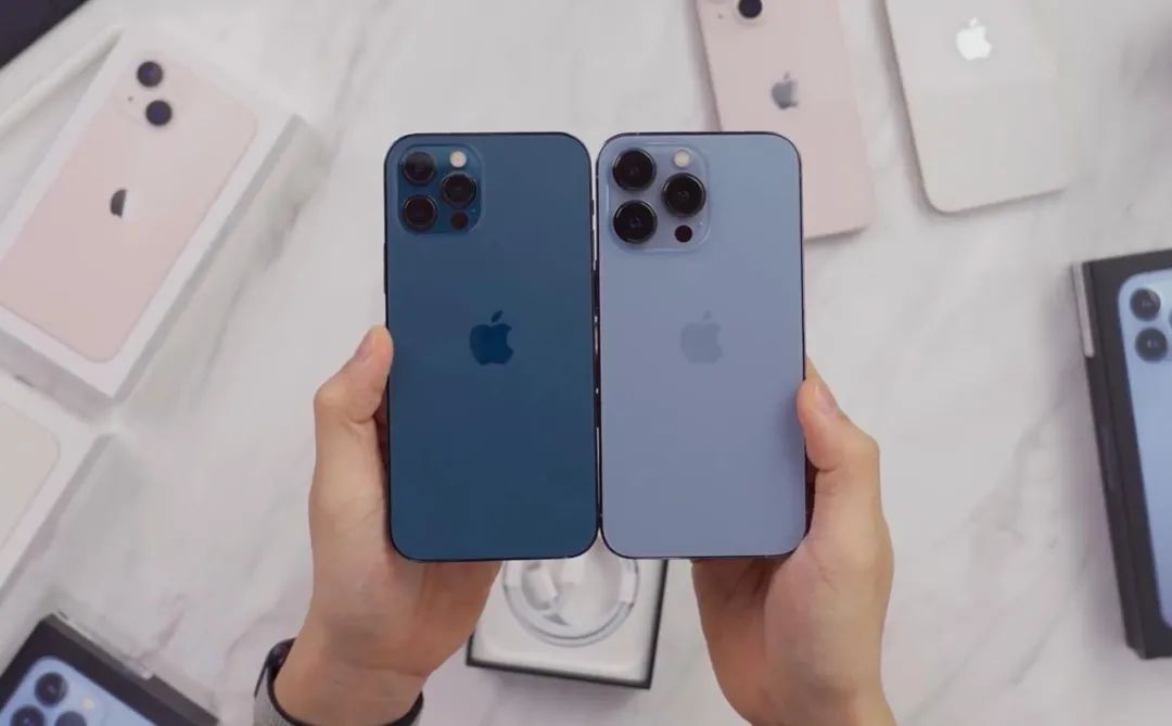 spring|苹果也不保值了，iPhone 13系列最高直降600元，还得看华为