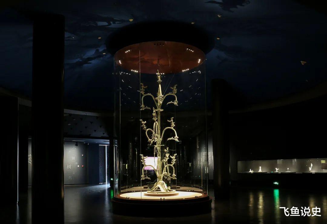 神秘莫测的“三星堆”为何突然停止挖掘?考古人员:看看挖出了啥