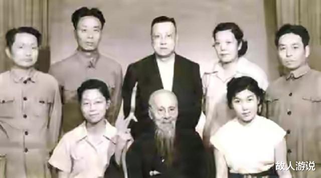 周雨彤|新凤霞和吴祖光：“女追男”的爱情典范，在晚年瘫痪后更见人心