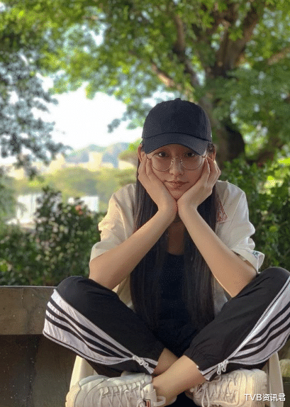 伊丽莎白·赫莉|明日之星！16岁乐坛新星歌唱选秀横扫三奖夺冠，8月即开拍TVB新剧