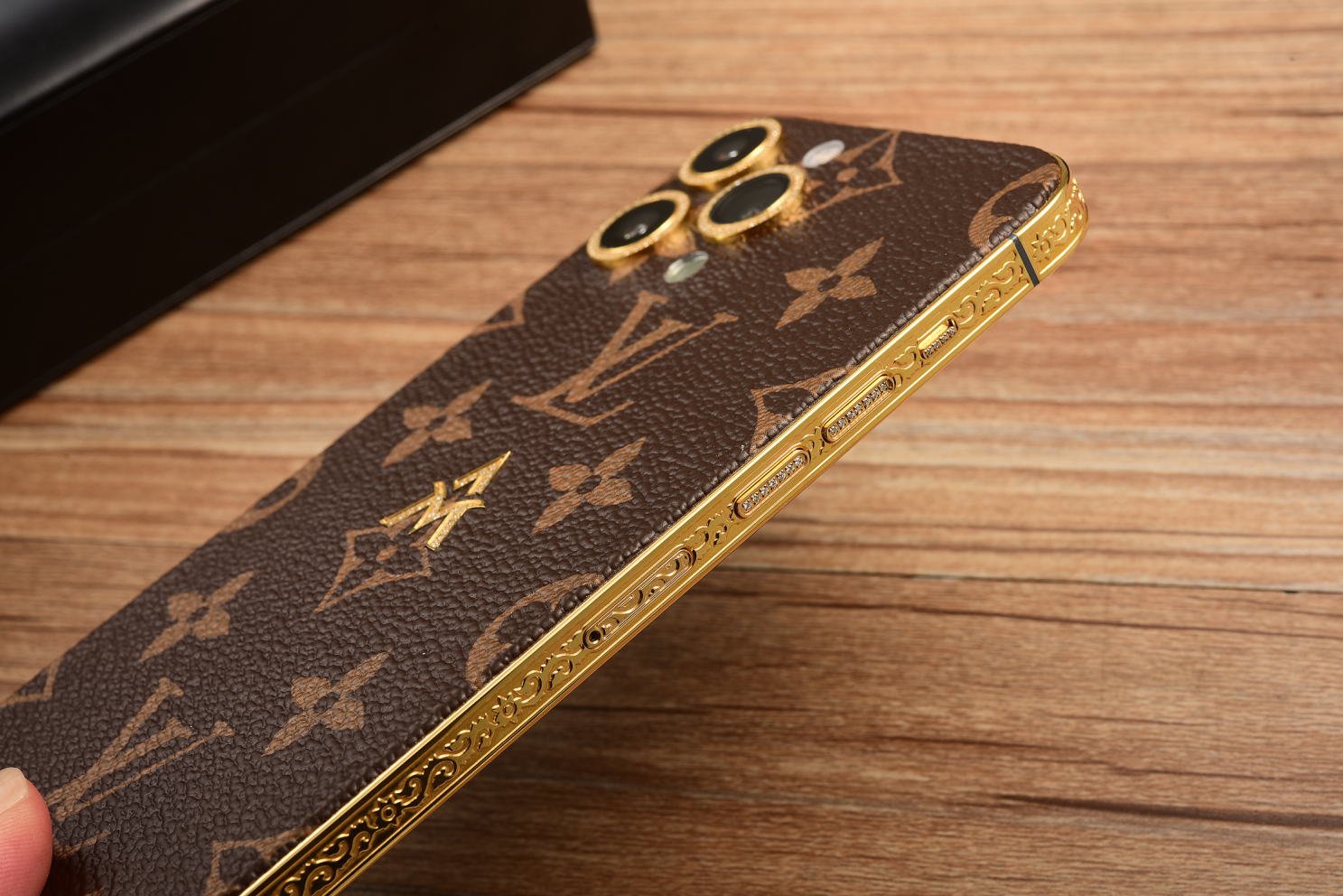 USB|为什么这几年明星手机代言越来越少,而联名定制机却越来越火?