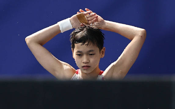 刘华体会讲体育课|稳定！全红婵2次失误遭教练责备，3个10分与陈芋汐强势进决赛