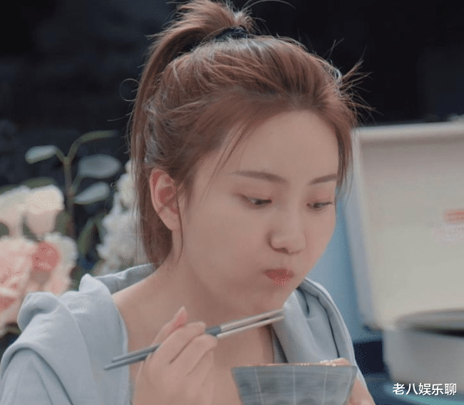 风起洛阳|《心动4》橙子参加同学婚礼，被错当成官宣恋情，身边帅哥是谁？