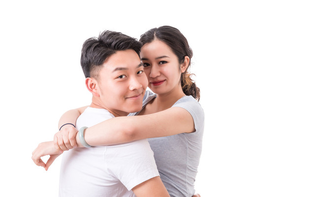 我喜欢你恩|老公帮我的闺蜜搬家，结果不小心发生关系，我该原谅他们吗？