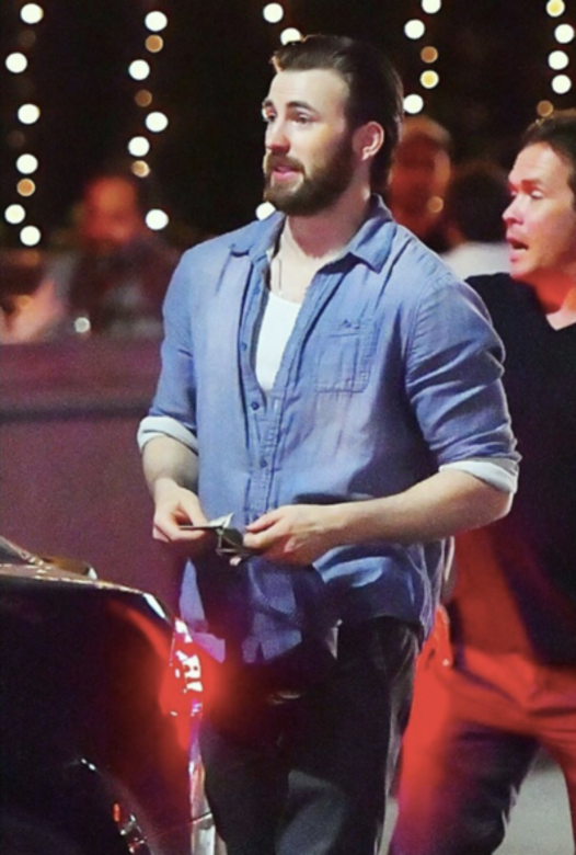 克里斯·埃文斯|永远的男神,40岁“美国队长”绅士帅气造型回顾