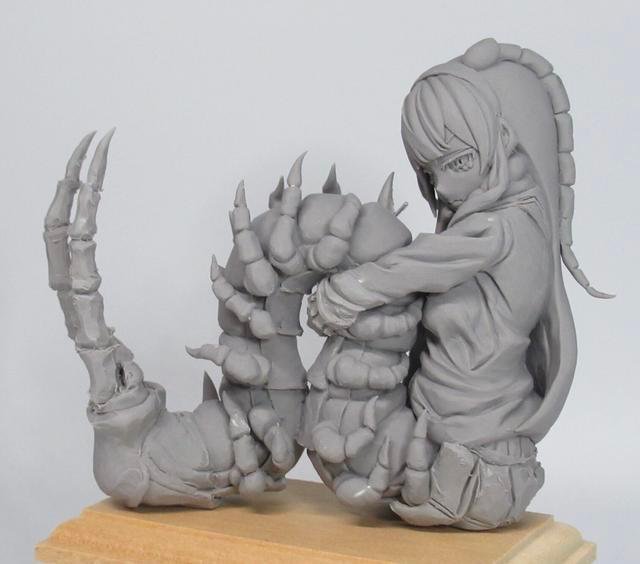 画师|日本画师绘制蜈蚣美少女，造型怪异又可爱，大神将其做成手办