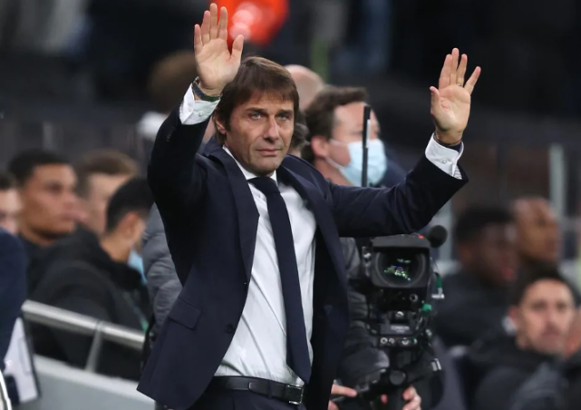 英超|3-0，大胜！英超豪门降维打击，60%高控球+狂轰17脚，令巴黎眼红
