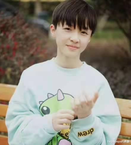 三生三世十里桃花|《三生三世》播出4年后小演员长大了，阿离依旧萌，小夜华成鲜肉