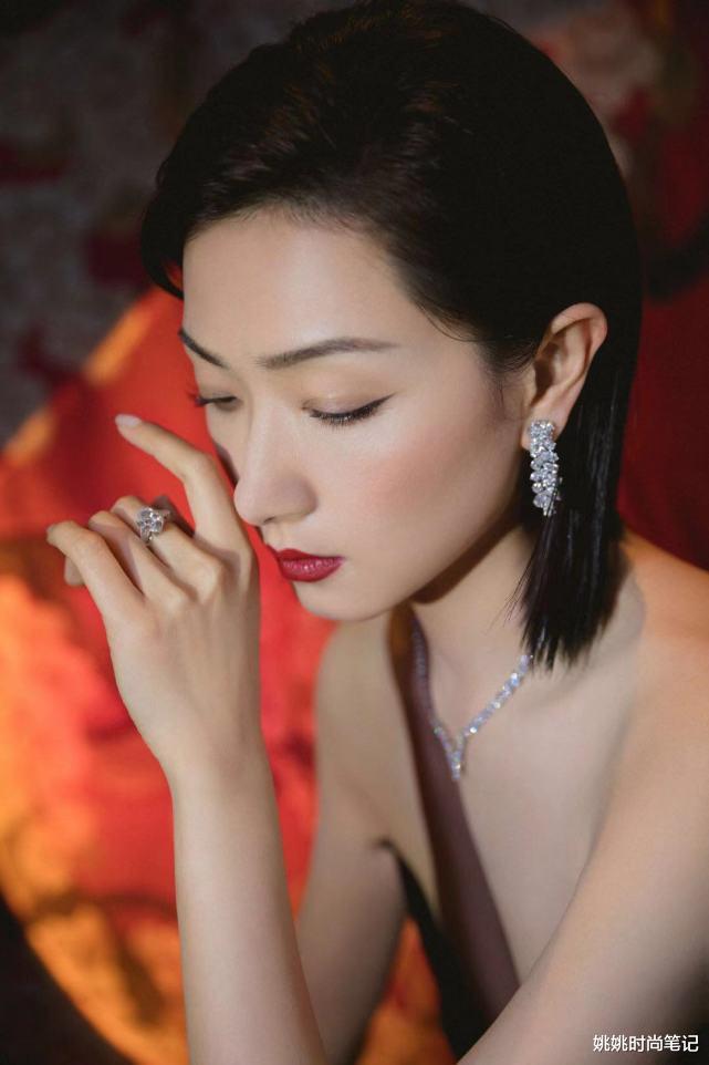 万茜|“人淡如菊”的万茜，本色出演酒吧DJ！人气王跌落神坛仅用半年