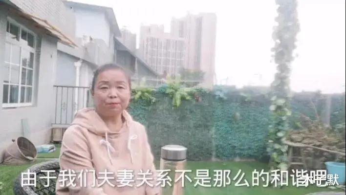 寺庙 57岁自驾游阿姨，抛夫离家5个月以后，怎么样了？