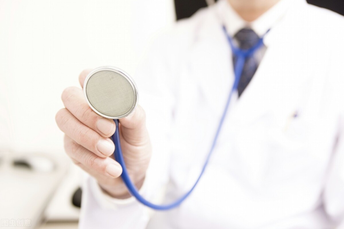 肾病|肝科医生提醒：身上这2处发痒，或是肝在“求救”！别等肝癌找上门