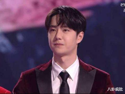 秋雅|贾玲沈腾争张小斐,白鹿转喜剧,王一博生图,曲线女主持被逼离婚