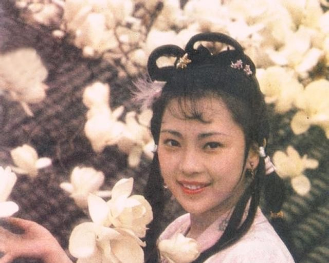 李连杰|利智60岁幸福难掩,被李连杰抛弃,住贫民窟10年的黄秋燕怎样了?