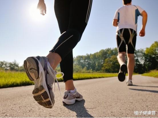 柚子健康营|肝不好人群，警惕身体3种“痣”，日常少碰3物，坚持做好3事