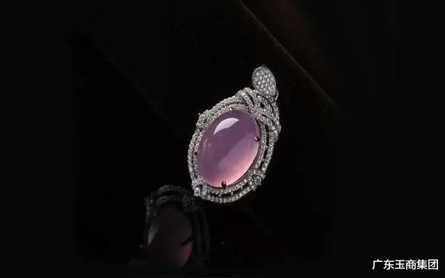 广东玉商集团 紫罗兰翡翠的寓意美好而独特，女性们都爱