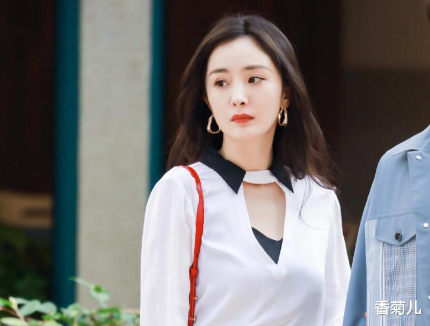 李易峰|杨幂大剧要来了，男主比她小8岁的当红小生，看到同框照被甜到了