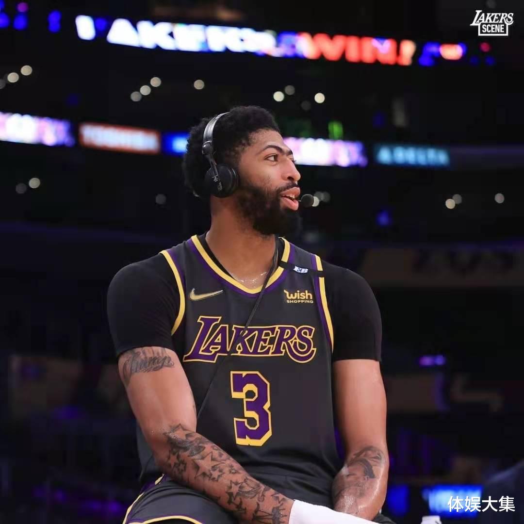 勒布朗·詹姆斯|湖人明天對陣尼克斯，只要不輸球，湖人依舊有機會不用打附加賽！