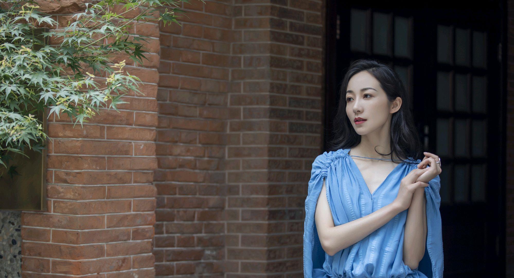 韩雪|出生名门，嫁大18岁的富豪，出道20多年，韩雪如果不装，早就红了