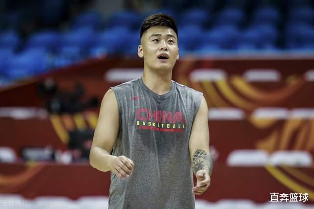男篮|超越郭艾伦，FIBA官宣男篮世预赛最佳球员，杜锋爱徒唯一入围