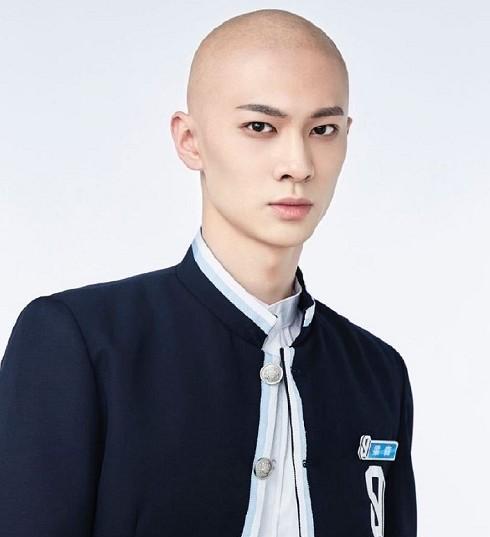 梁森|换发型如整容，霸总梁森曾是《全职高手》中的他，怪不得觉得眼熟