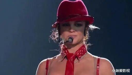 布兰妮·斯皮尔斯|女星被丈夫下药勒索后又遭亲爹囚禁，如今被曝卧室装监控被全方位监视？