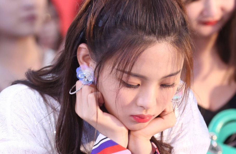 火箭少女|我完全不否认她的颜值，她的性格，她超强的综艺感和超正的三观