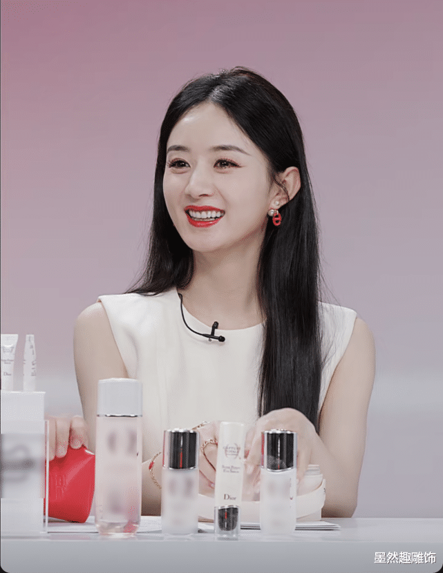 赵丽颖|赵丽颖单身后首次开直播，被问到与冯绍峰离婚原因，她这样回应！