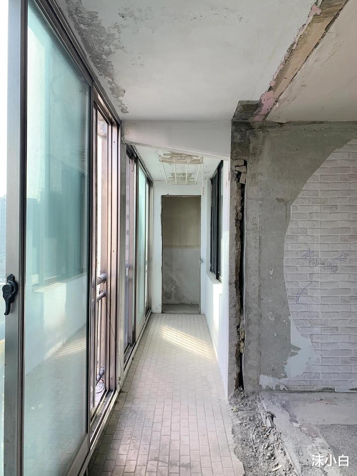 展现逆天的设计!96平逼仄厨房硬是多了岛台,吊打一半老户型!