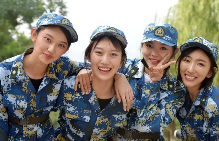 许国利 大学生“私下交易”曝光，只顾贪图享乐，耽误的却是自己的青春