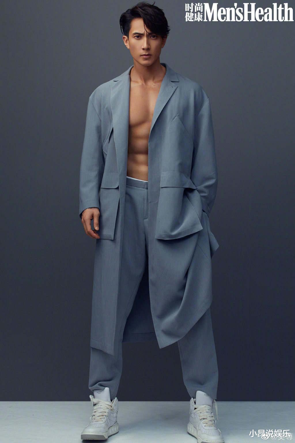 吴尊|吴尊晒全家健身照，自开健身房已有18年，25年来一直维持八块腹肌