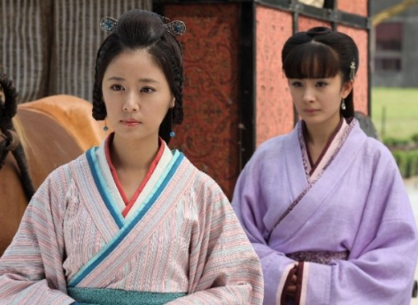 林心如|林心如身边4个“丫鬟”，前3位都大红大紫了，唯独她走下坡路