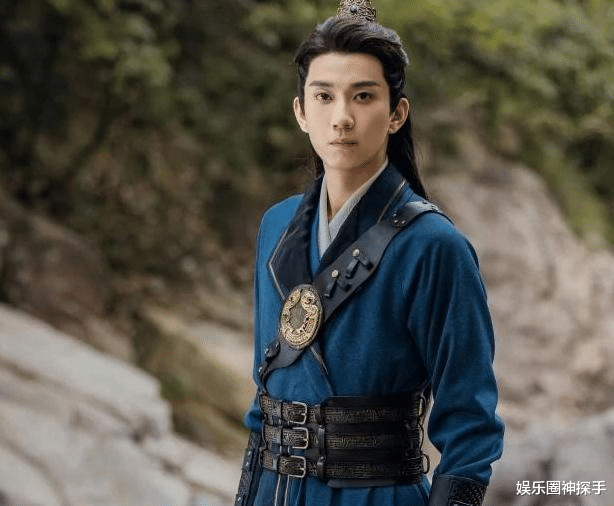 肖战|当183cm的肖战遇上184cm的方逸伦,《玉骨遥》里的男配“都挺好”