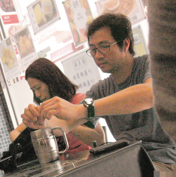 小姐姐|亲姐姐替周星驰打工多年，首次购入三千万豪宅，税务细节曝光