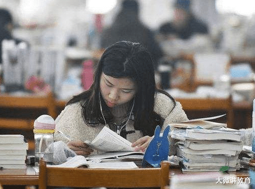 应届生|应届生迎来好消息，三类学生的机会来了，或将免试成为公务员