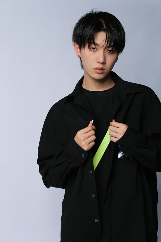 国服|停播三个月,国服最强狙神宣告回归,粉丝数突破五百万大关!