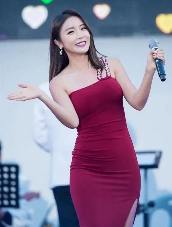 洪真英|“微胖女神”洪真英：曾因“作假”被公司雪藏，却没想到意外大火